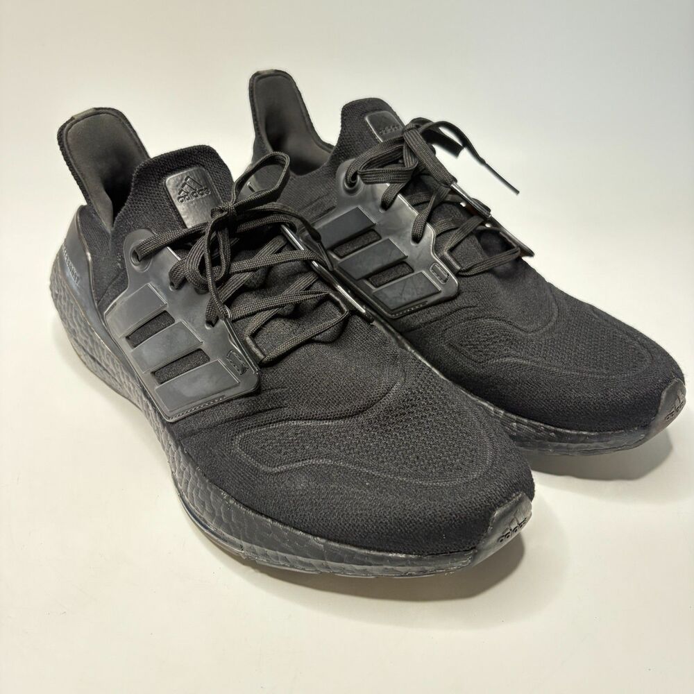 ADIDAS Ultraboost 22 Triple Black Workout Casual Athletic Shoes Mens Size 11.5